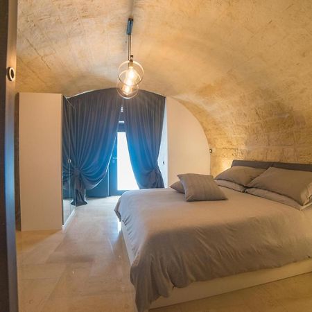 A Due Passi Dal Mare Hotel Trani Exterior photo